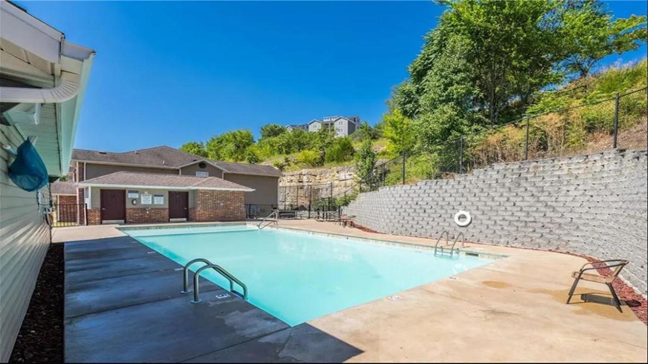 The Farmhouse Branson Bagian luar foto