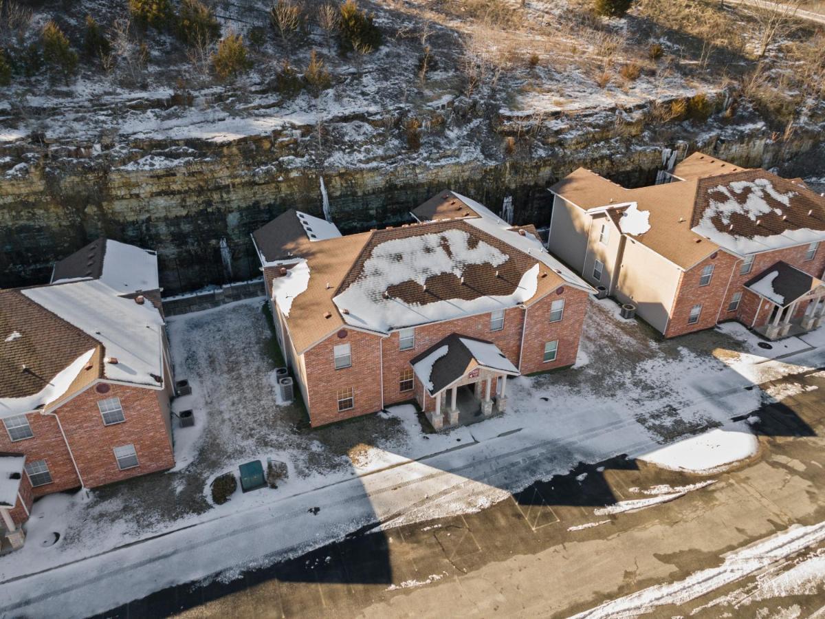 The Farmhouse Branson Bagian luar foto